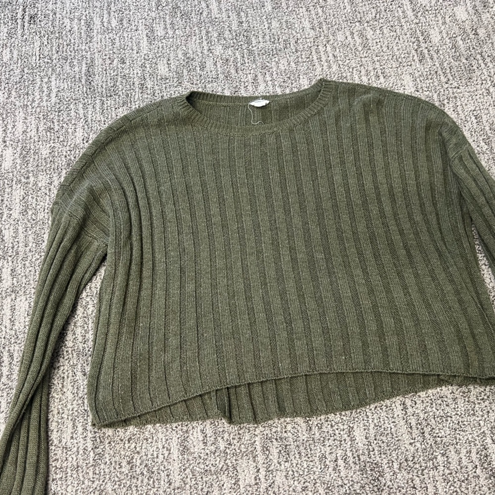 Garage Textured Knit Sweater in Olive